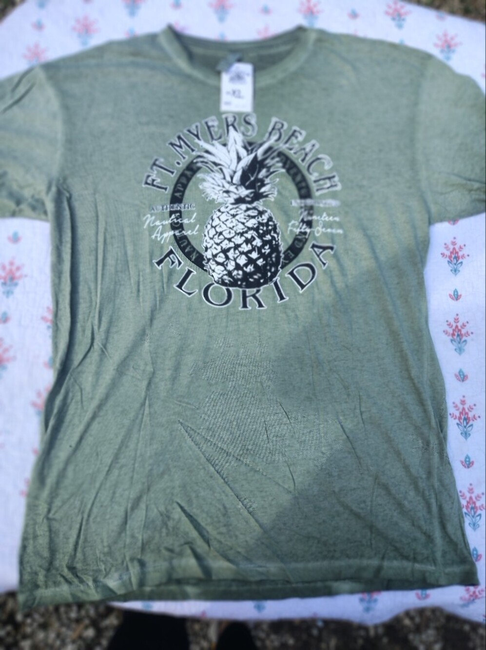 Ft. Myers Beach Florida Pineapple Graphic Tee - Olive Green XL